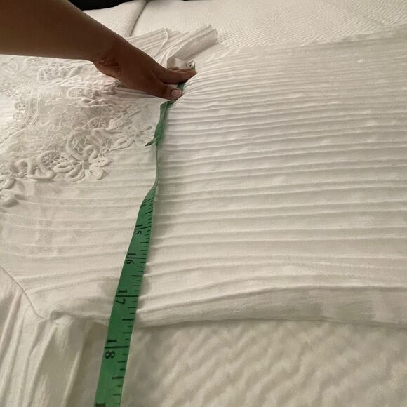 Women's White Tshirt Lace Cutout Applique Crew Neck Blouse Top Size M - Picture 8 of 9